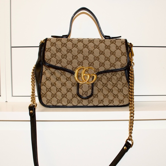 Gucci ‘GG Marmont’ Calfskin Matelasse Bag - Picture 2 of 7